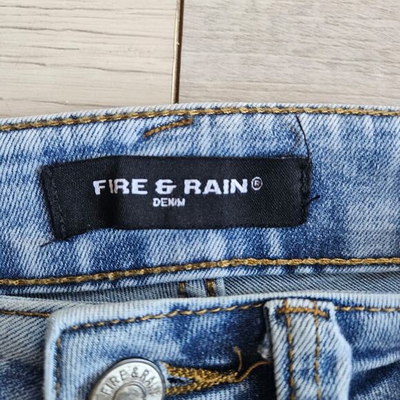 Stylish Blue Cargo Flare Jeans - Picture 2 of 5